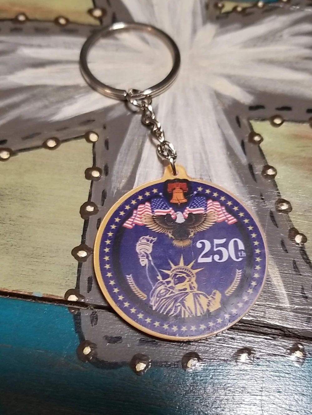 Statue of Liberty 250th Round Souvenir Keychain - Blue & Gold
